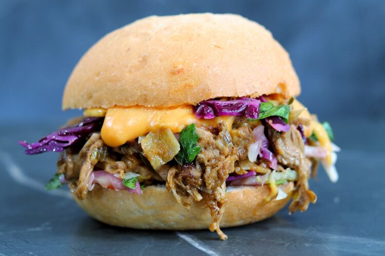 Satay Pulled No-Pork Burger