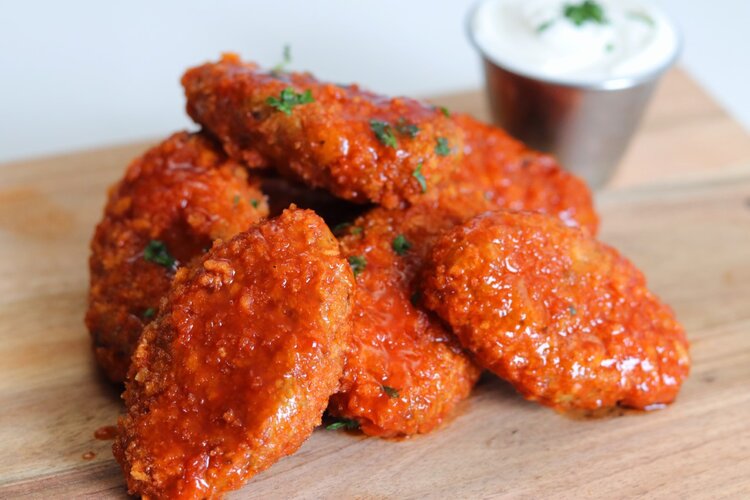 PIZZA HUT STYLE BUFFALO WINGS