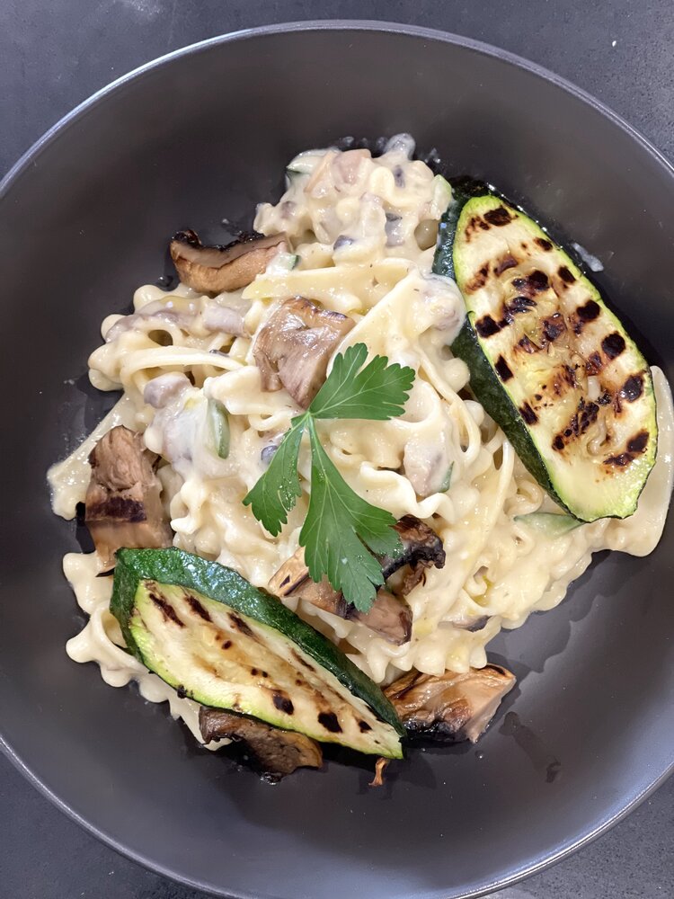 Tullyz Creamy Grilled Mushroom Alfredo Fettuccine 
